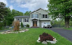 Lakehouse *Hottub*Jacuzzi*Firepit*Bbq*Pool