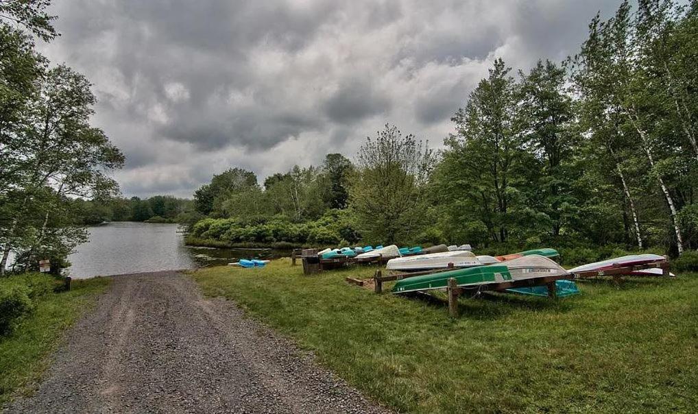 Lakehouse *Hottub*Jacuzzi*Firepit*Bbq*Pool Long Pond Exterior photo
