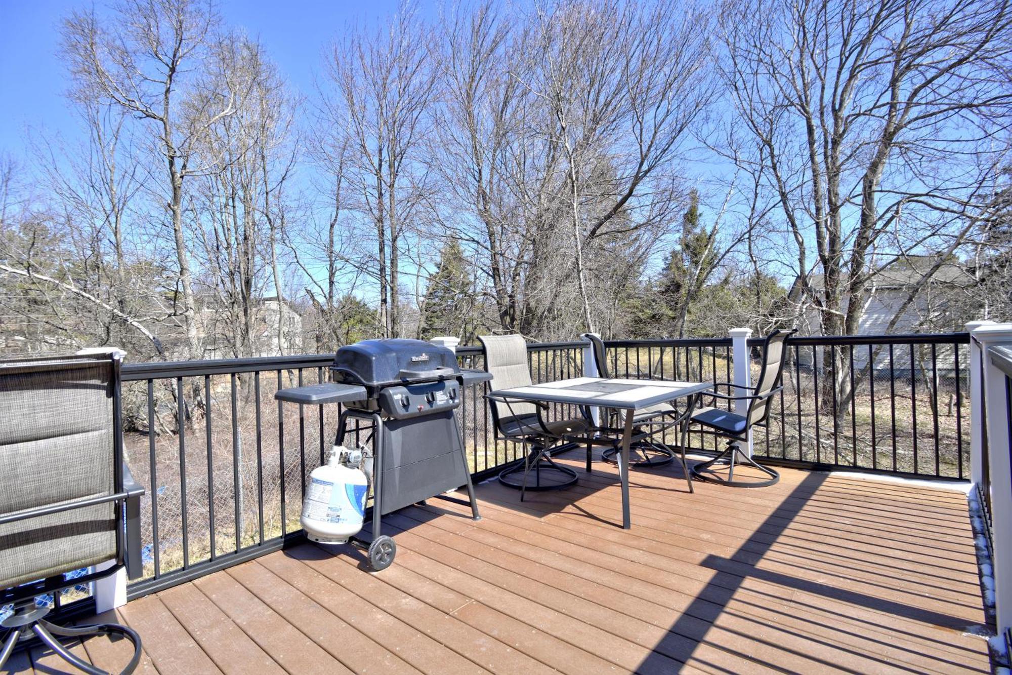 Lakehouse *Hottub*Jacuzzi*Firepit*Bbq*Pool Long Pond Exterior photo